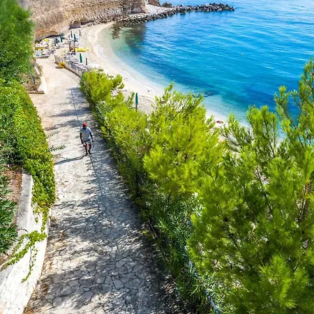 Holiday park Villaggio Baia Del Monaco