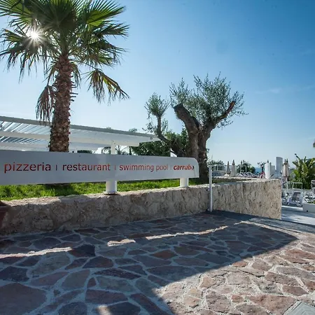 منتزه العطل Villaggio Baia Del Monaco